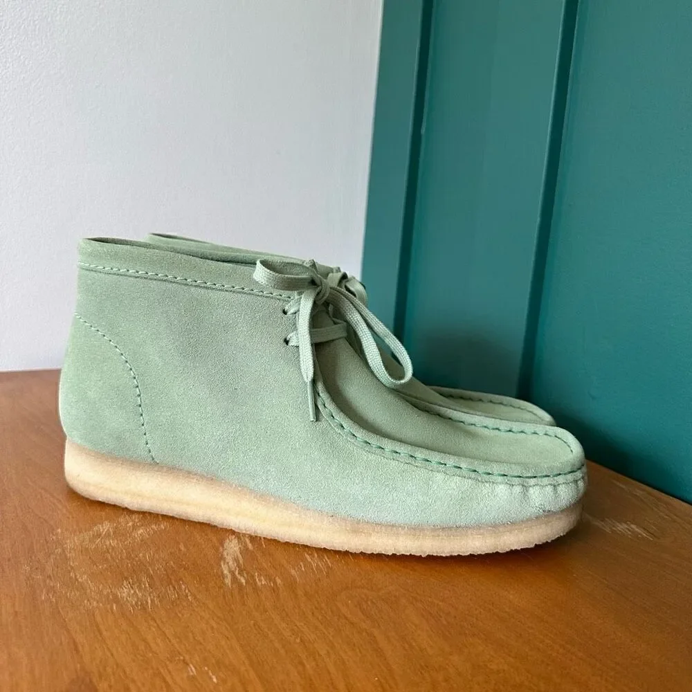 Clark Originals Men’s Wallabee Mint Green Suede Leather Lace Up Square Toe Ankl